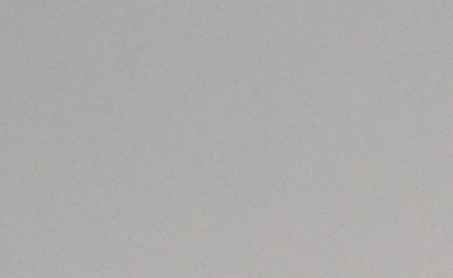 Merkitön poika ja selkäpoika neljä viikkoa.