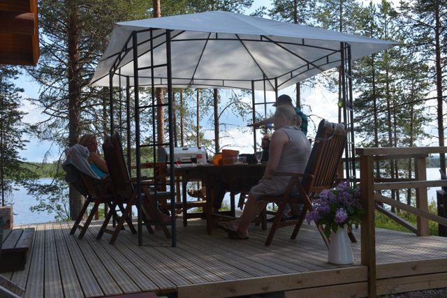 Ihanaa loman viettoa Kuusamossa ystävien mökillä.